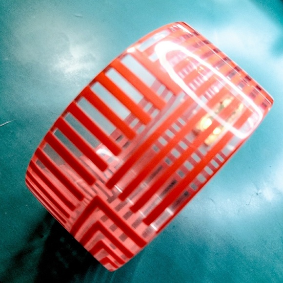 Retired Kate Spade Chunky Orange Bracelet - Picture 5 of 5